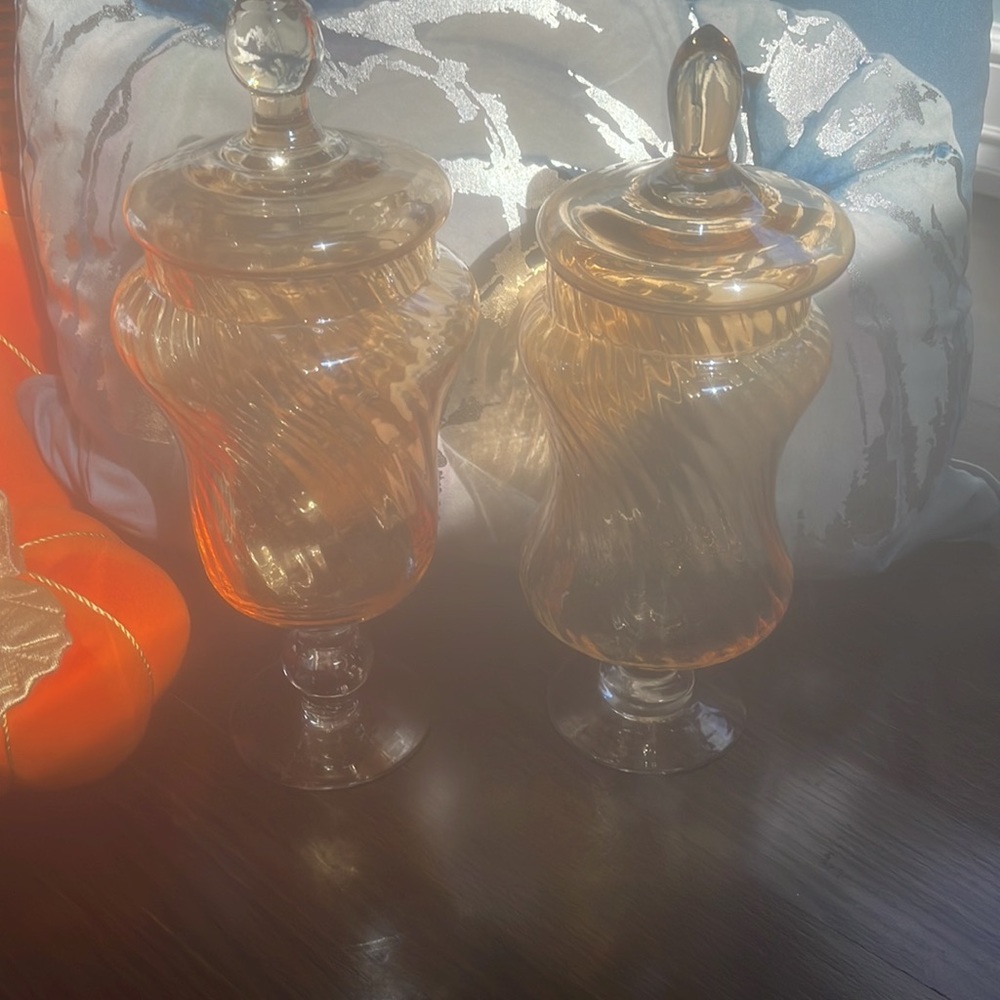 Vintage amber colored apothecary jars with lids Two different shapes lov… - Picture 12 of 12